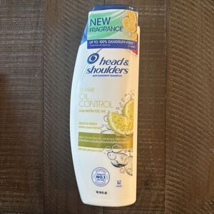 Head & Shoulders Instant Oil Control+ Anti Dandruff Lemon Fresh Shampoo 300ml